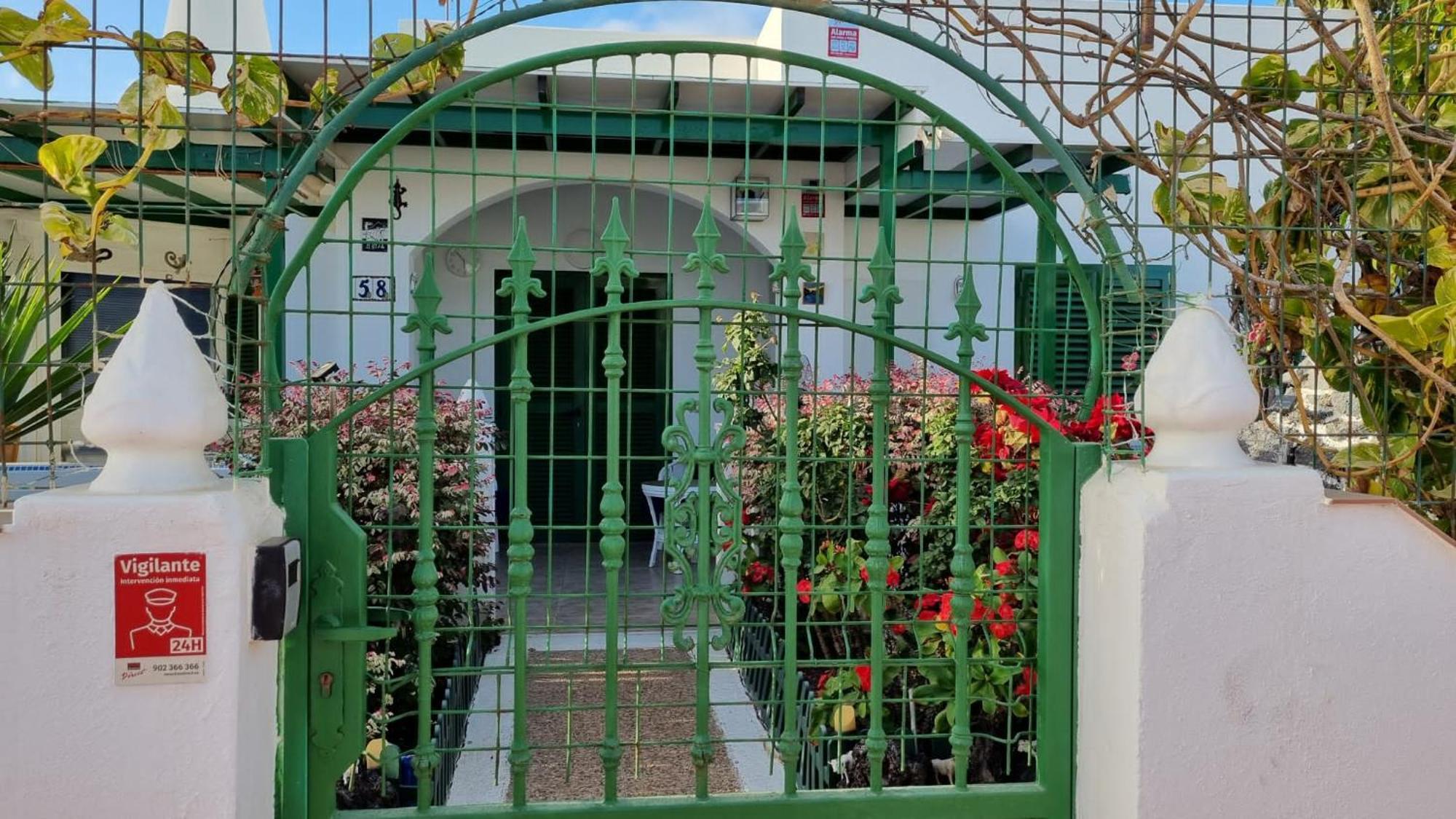 Apartamento Bungalows Isabel Maria Коста Бланка Экстерьер фото