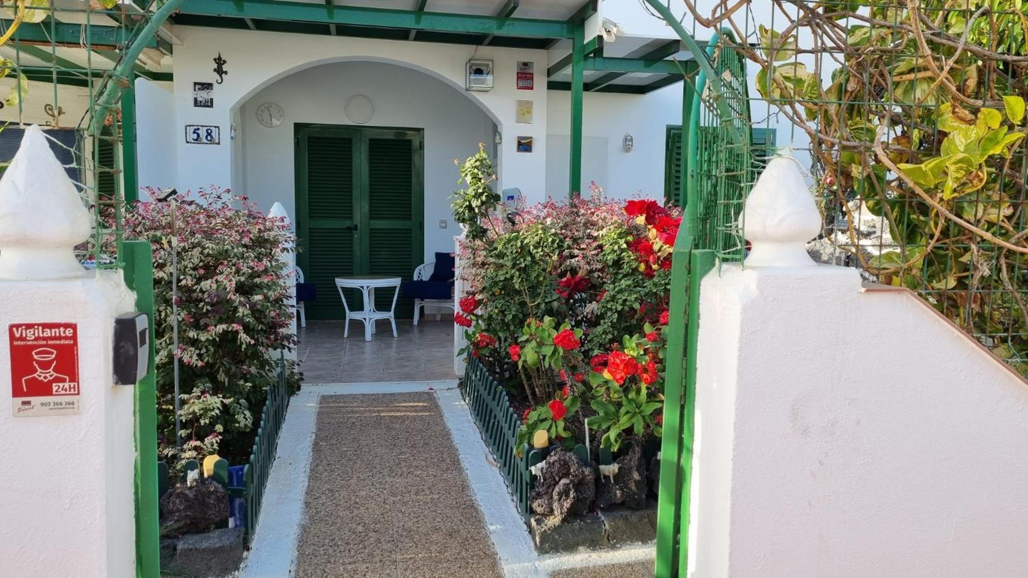 Apartamento Bungalows Isabel Maria Коста Бланка Экстерьер фото